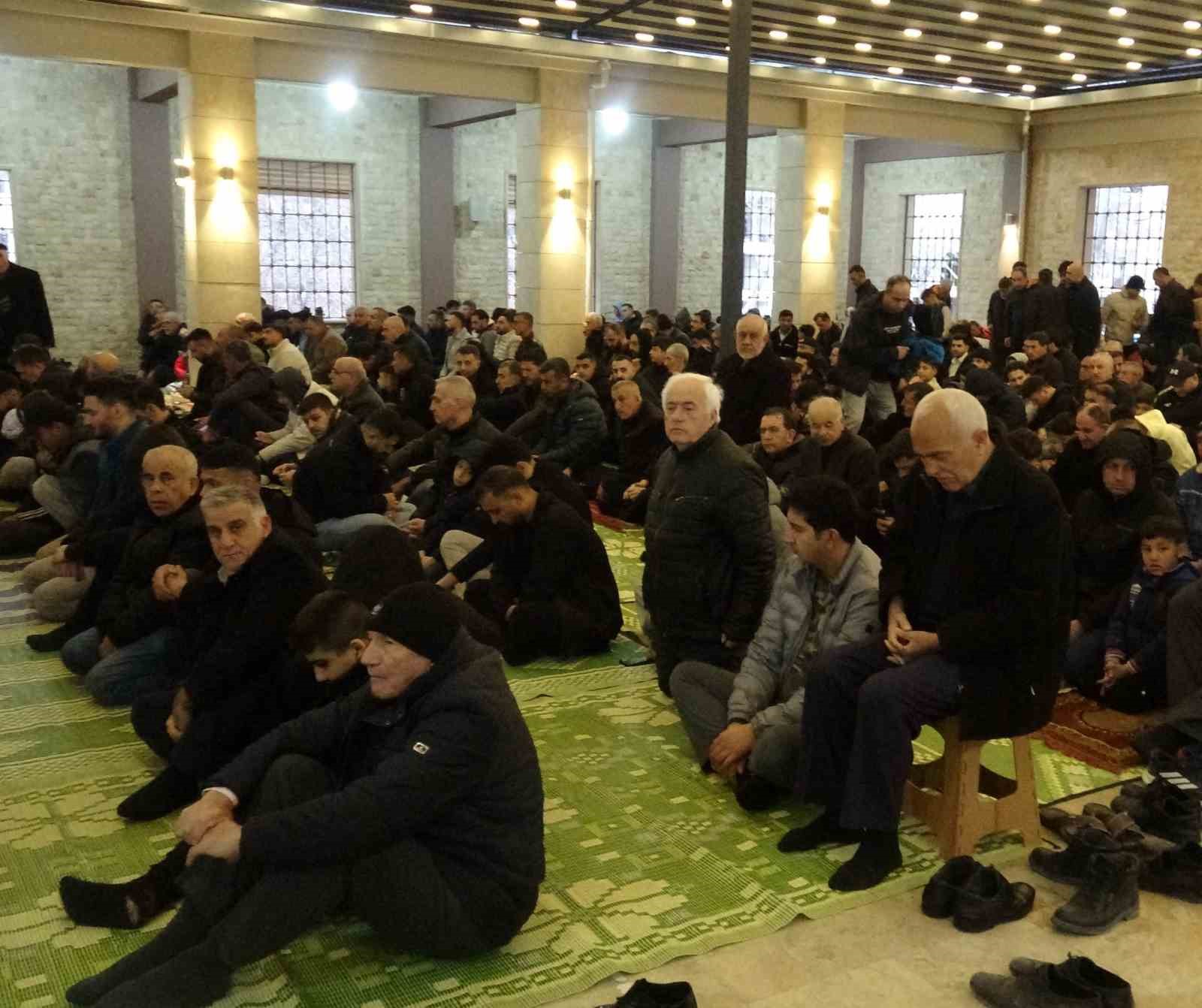 Malatya’da bayram namazı yoğunluğu
