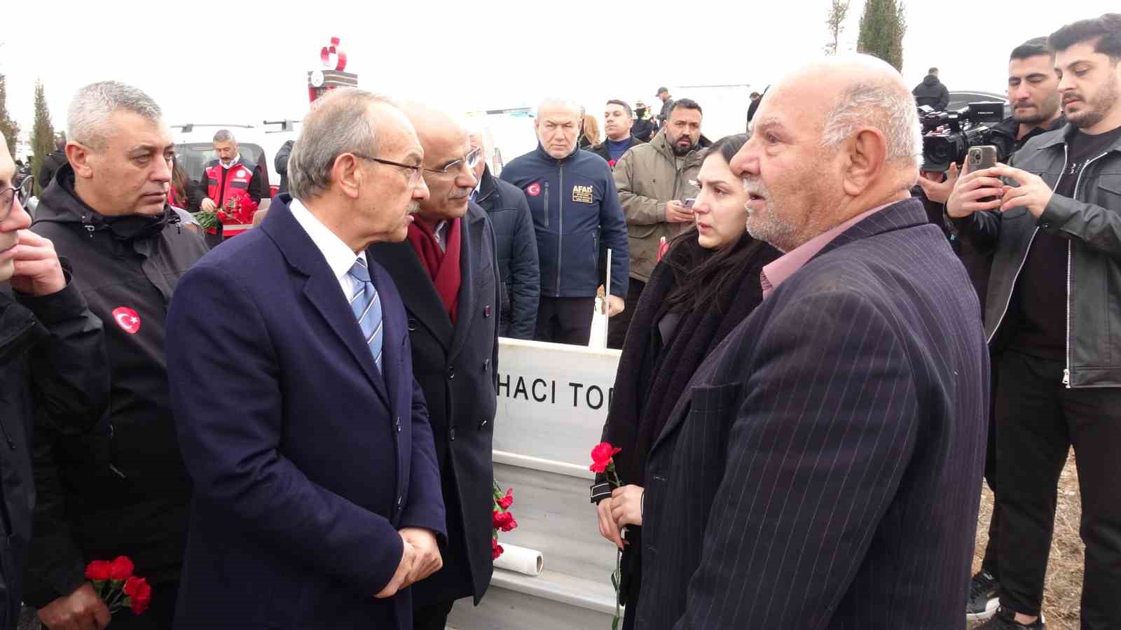 Malatya’da depremde hayatını kaybedenler anıldı
