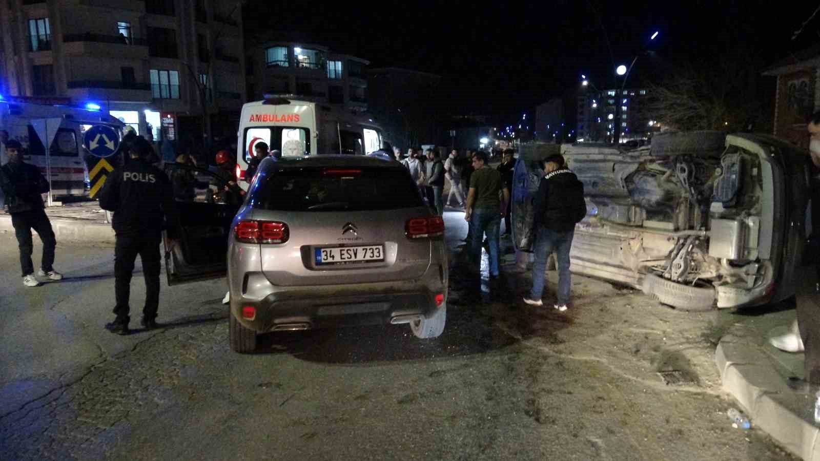 Malatya’da iki otomobil çarpıştı: 4 yaralı
