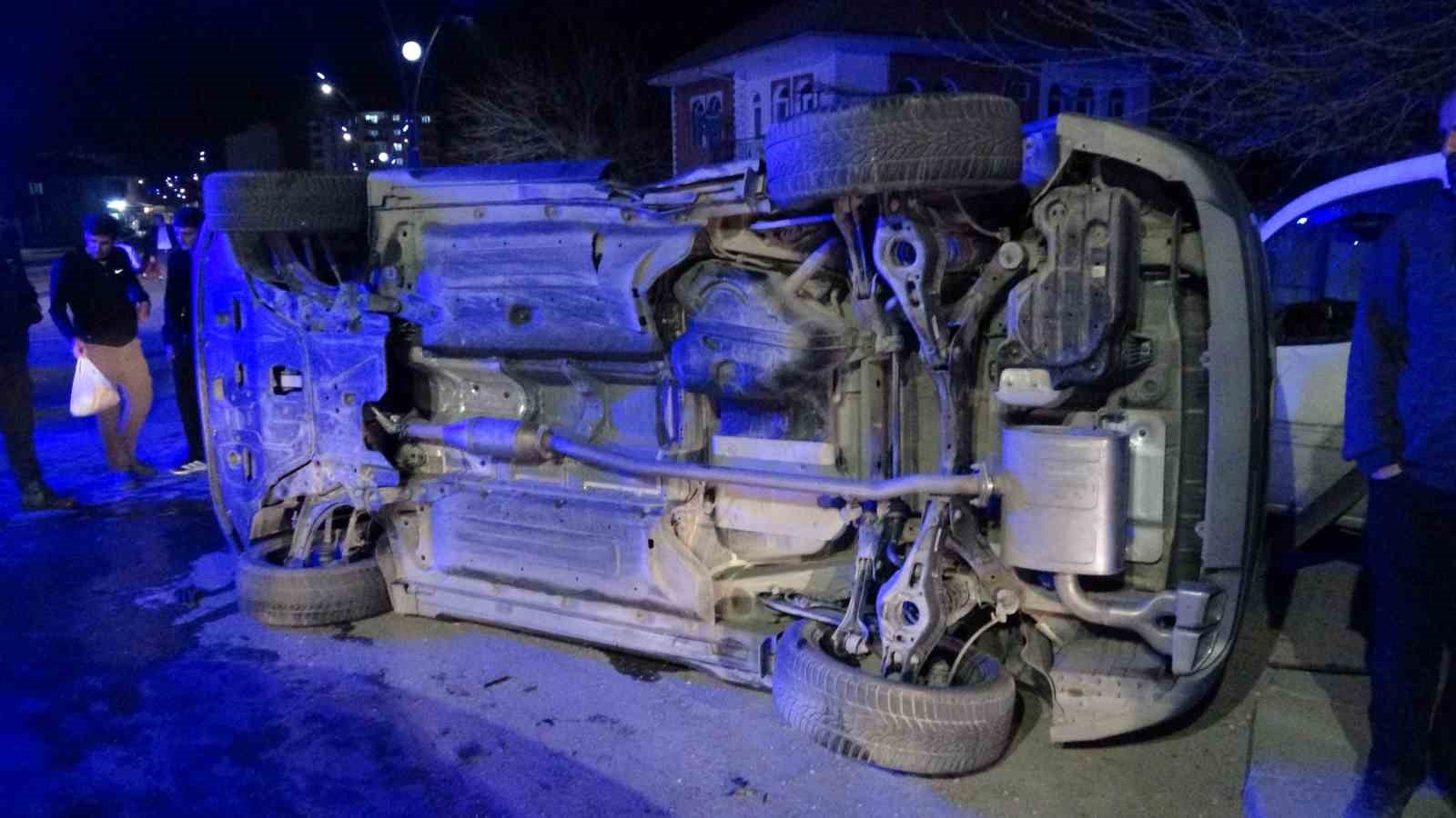 Malatya’da iki otomobil çarpıştı: 4 yaralı
