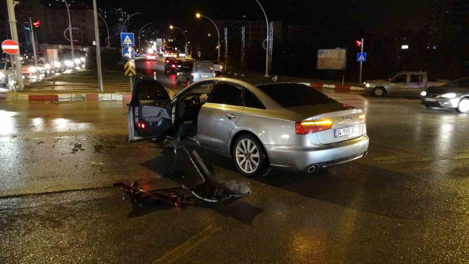 Malatya’da iki otomobil çarpıştı: 5 yaralı
