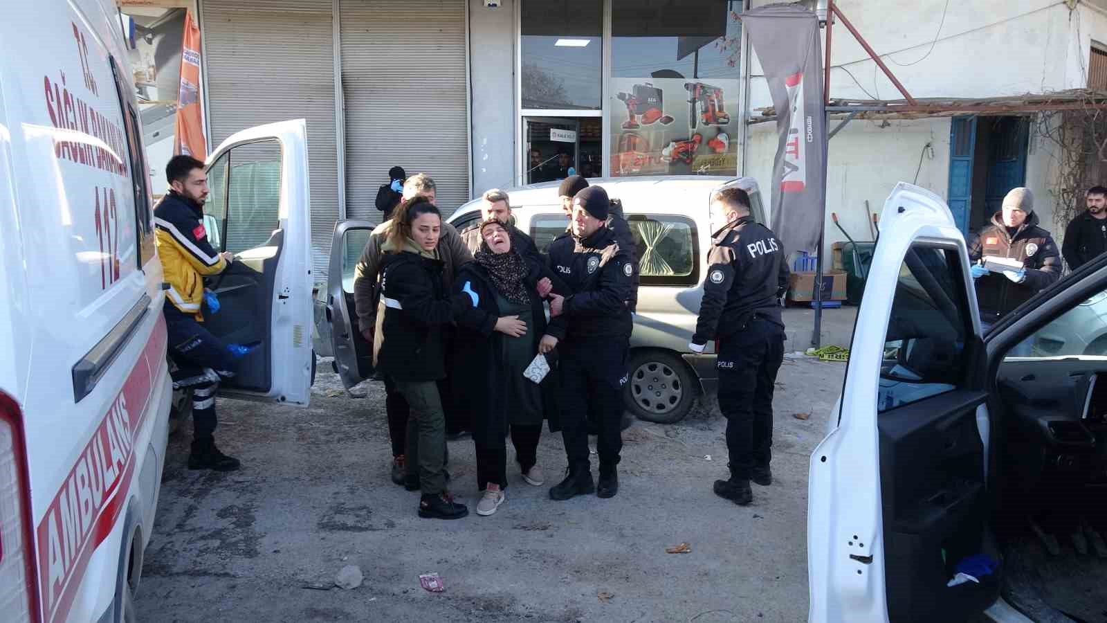 Malatya’da kalp krizi geçiren sürücünün kaza anı kamerada
