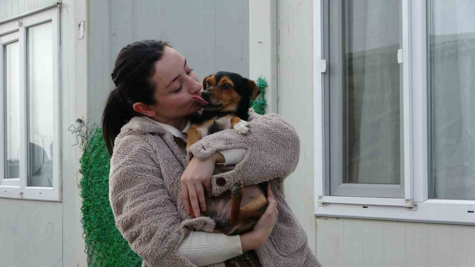 Malatya’da konteyner kentin Boncuk’u milyonların sevgilisi oldu
