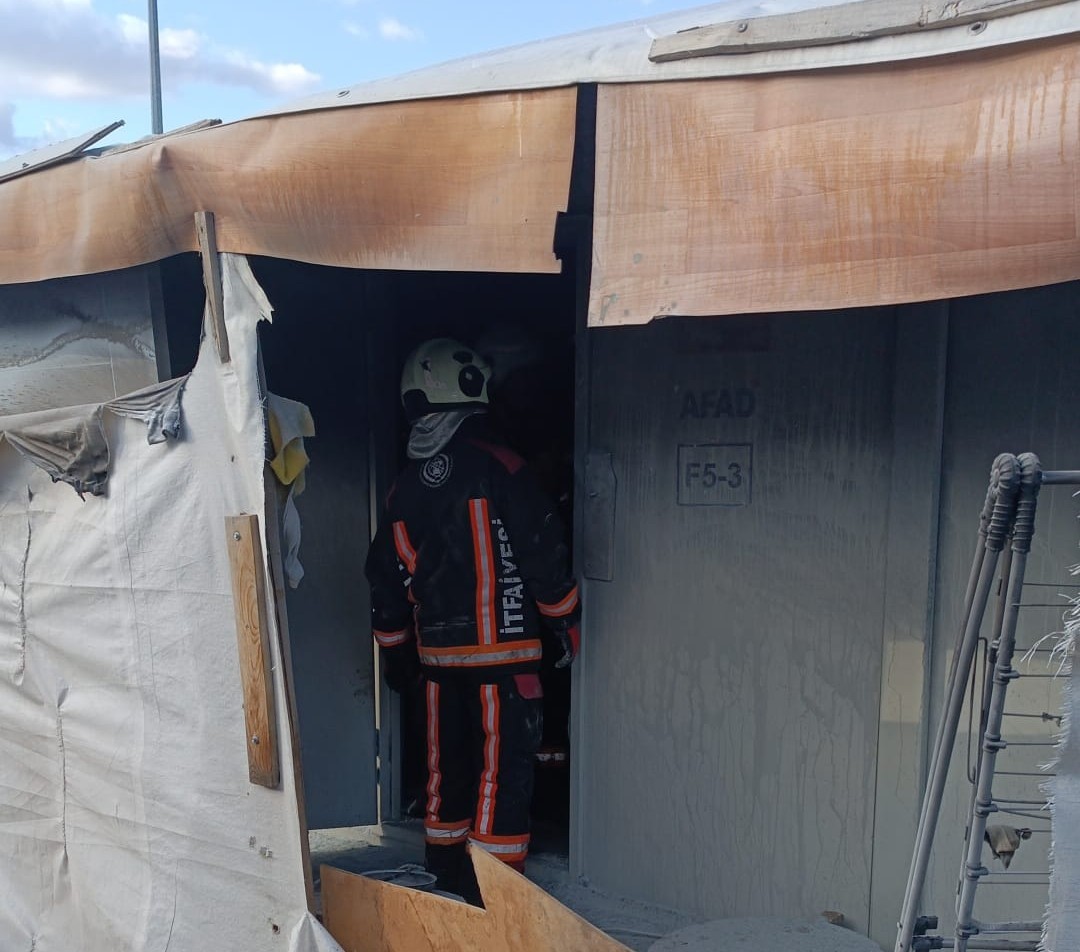 Malatya’da konteynerde yangın
