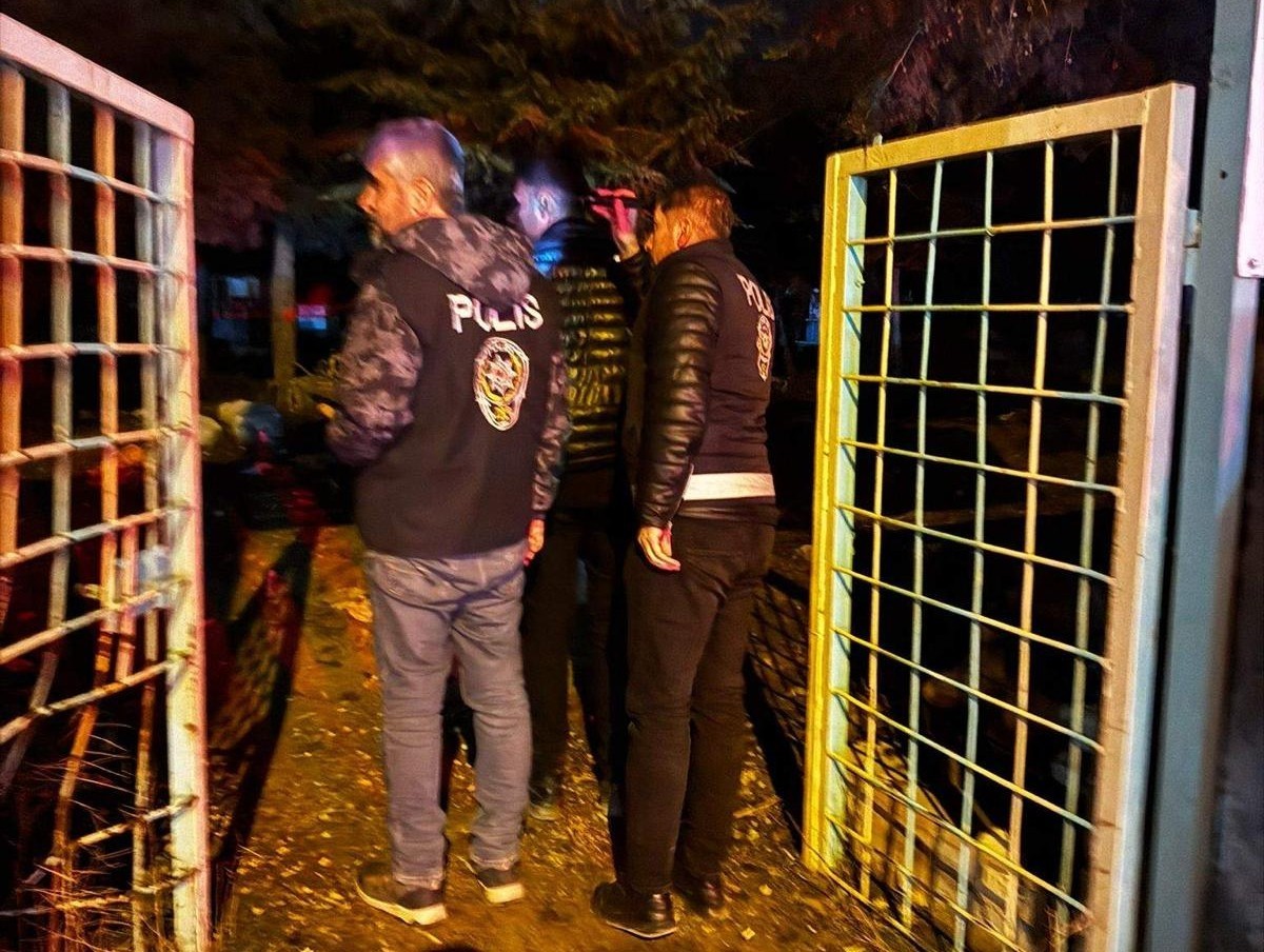 Malatya’da mezarlıklar çevrelerinde denetim
