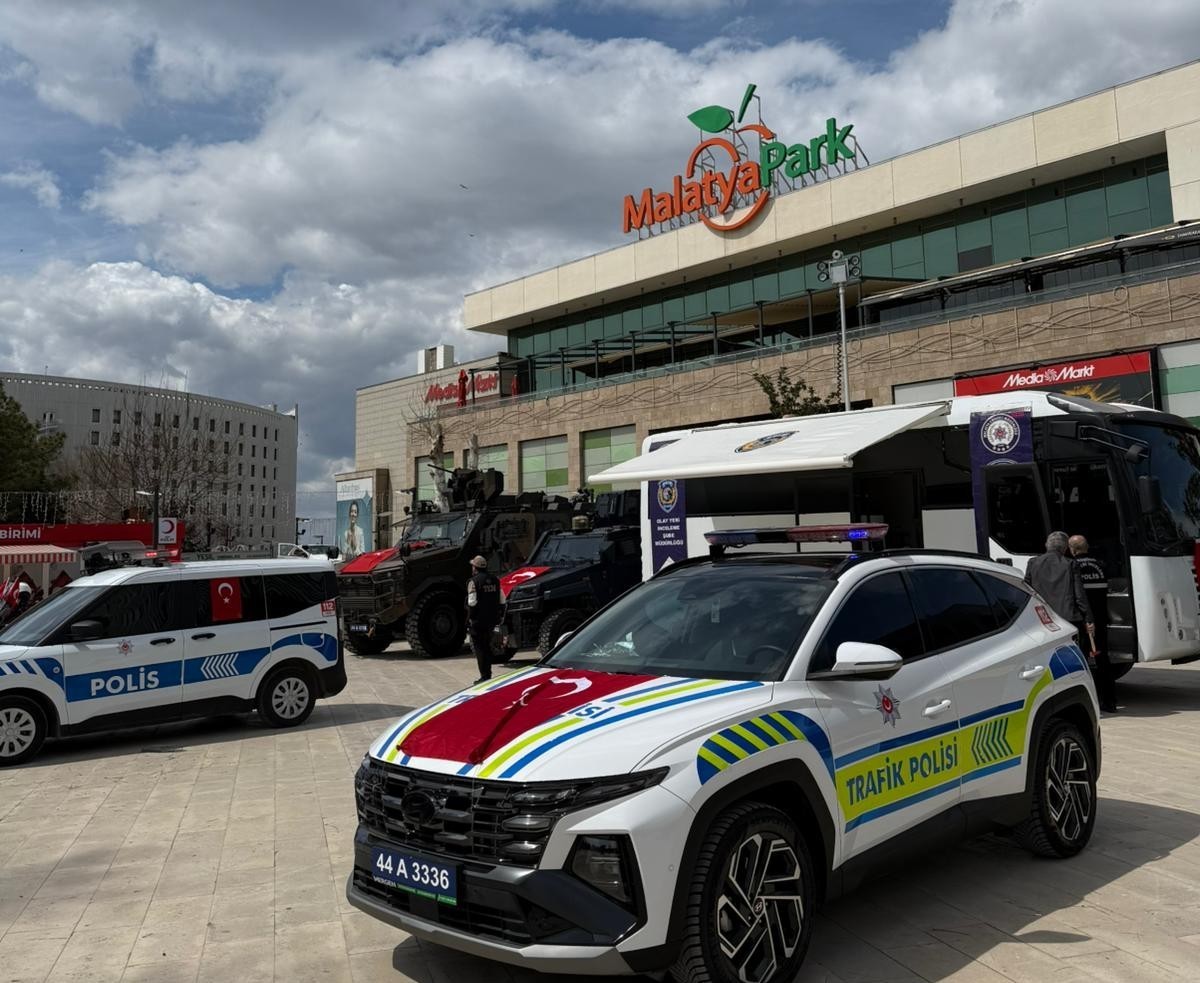 Malatya’da "Polis Haftası" etkinliği başladı
