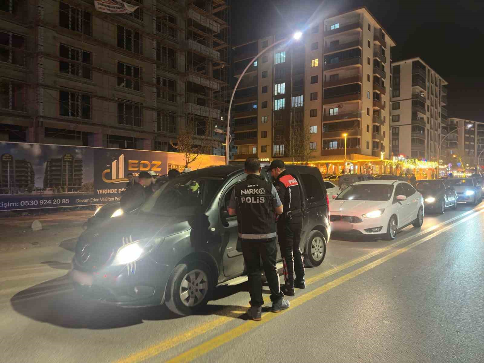 Malatya’da polisten sıkı denetim
