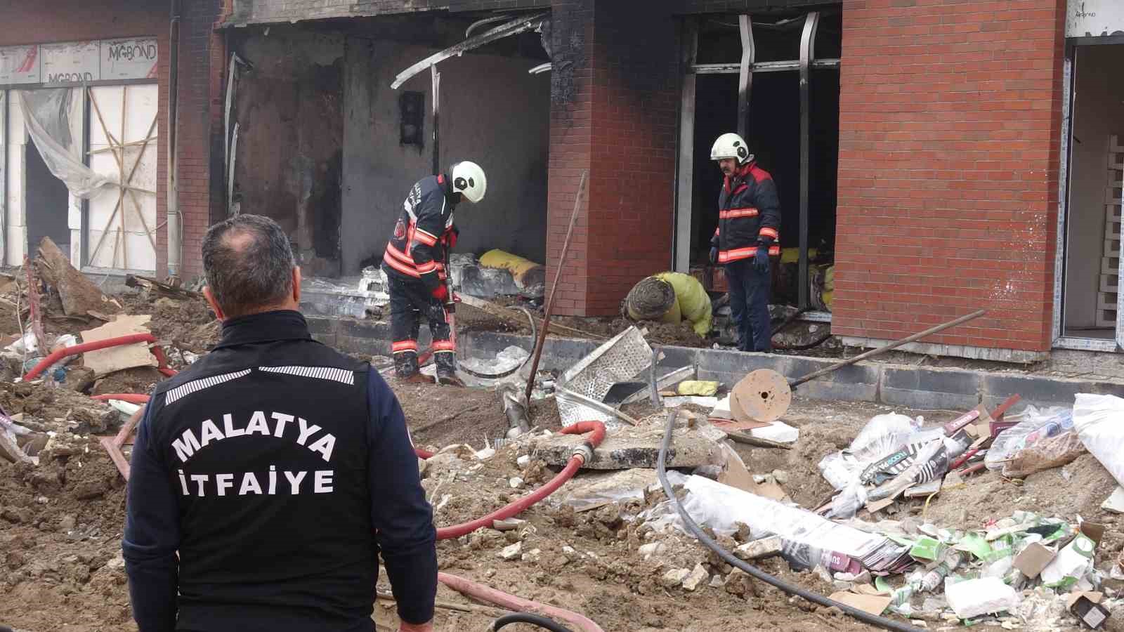 Malatya’da şantiyede korkutan yangın
