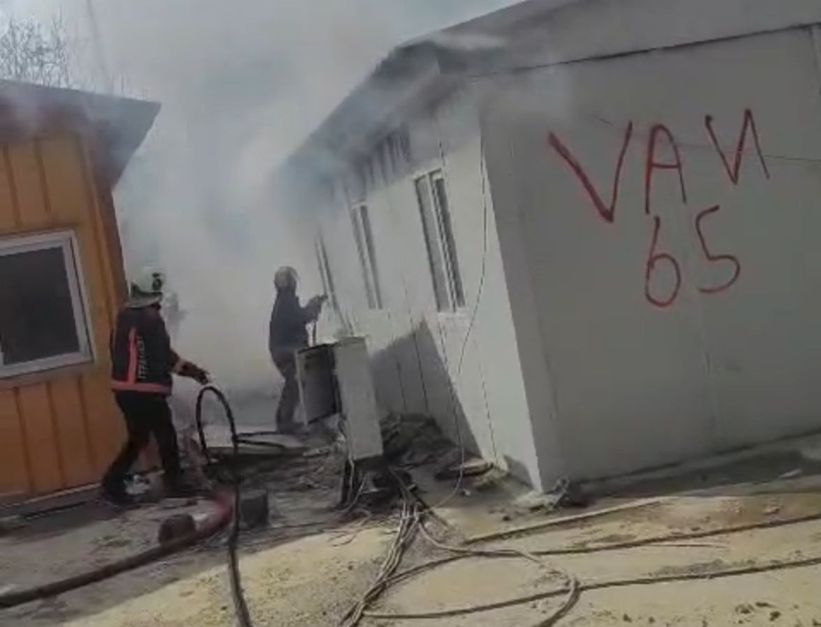 Malatya’da şantiyede korkutan yangın
