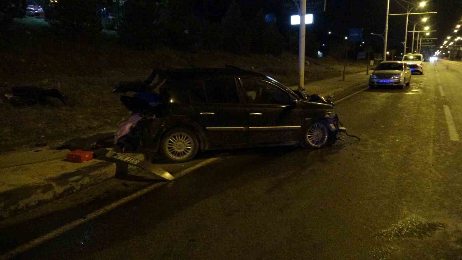 Malatya’da üç aracın karıştığı kazada 4 kişi yaralandı
