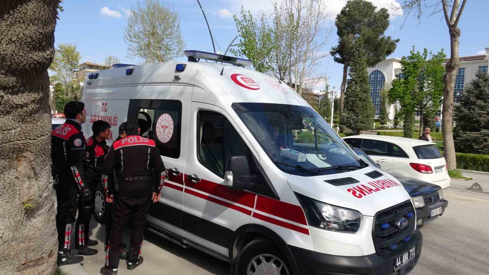 Malatya’da yunus timleri kaza yaptı: 2 polis yaralı
