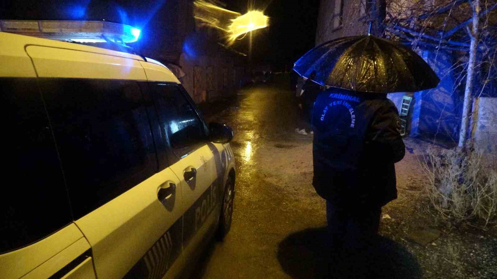 Malatya’da zehirlenme şüphesiyle hastaneye kaldırılan şahıs hayatını kaybetti
