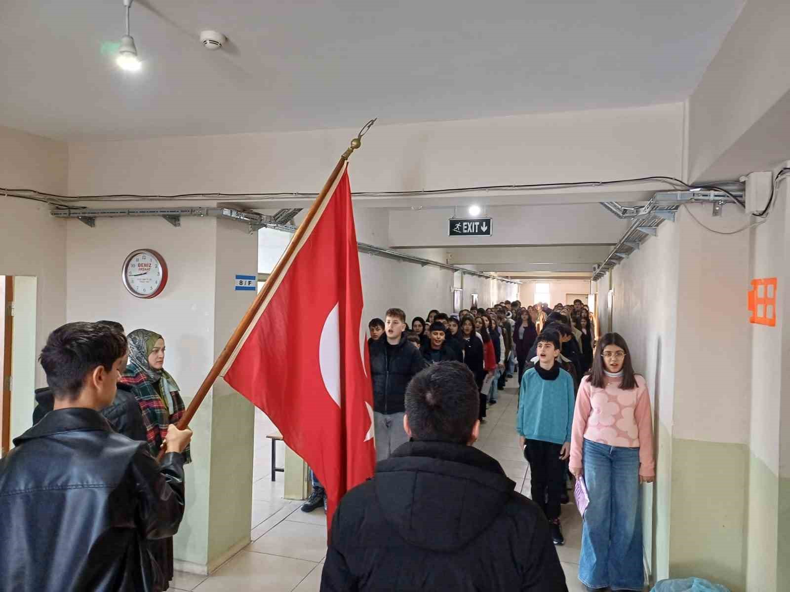 Malazgirt’te 10 bin 200 öğrenci karne sevinci yaşadı
