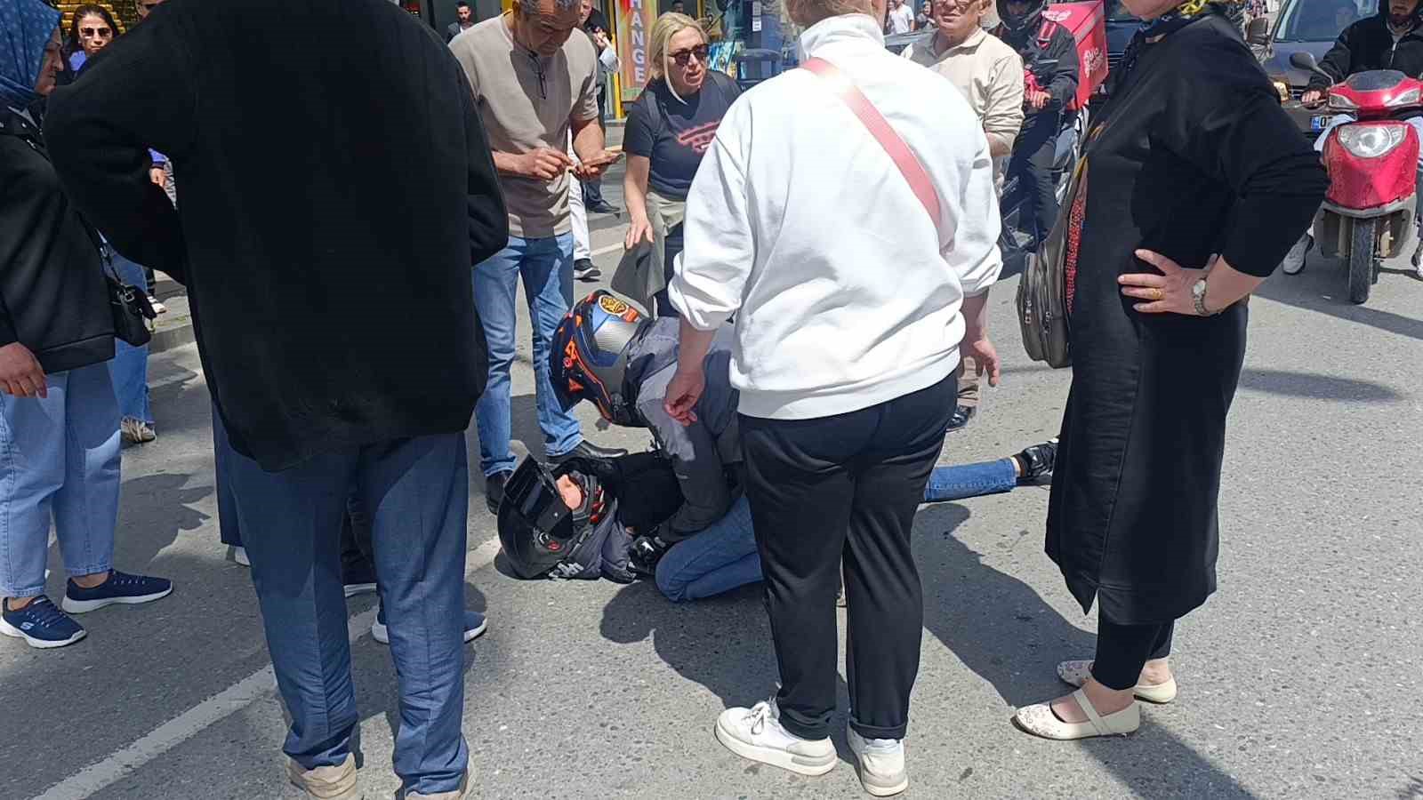 Manavgat’ta korkutan kazada sürücü kask sayesinde hayatta kaldı
