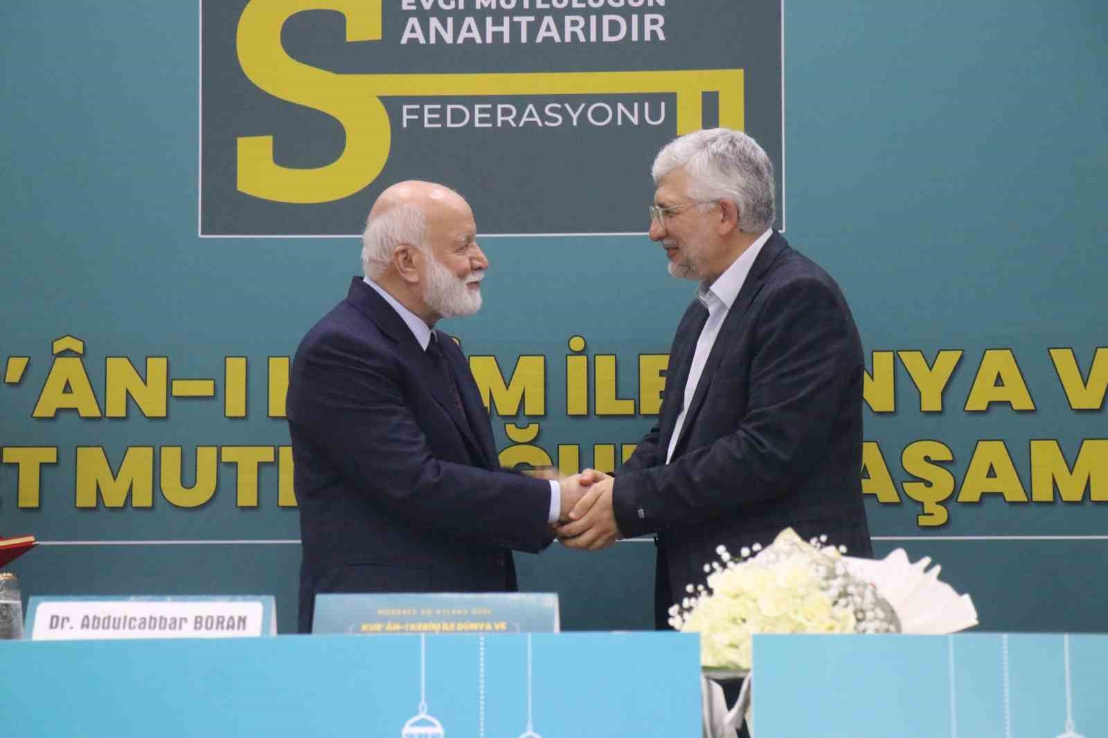 Maneviyat ve bilim aynı kürsüde buluştu
Maneviyat ve bilim aynı kürsüde buluştu