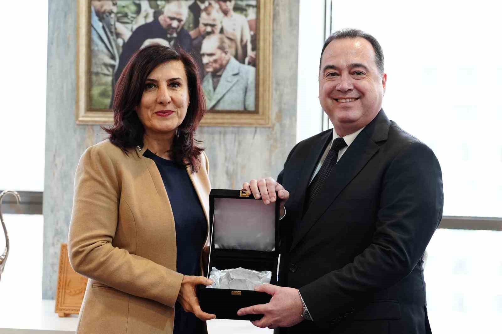 Manisa Büyükşehir Belediyesi mükemmelliğin marka sahibi oldu
Manisa Büyükşehir Belediyesi mükemmelliğin marka sahibi oldu