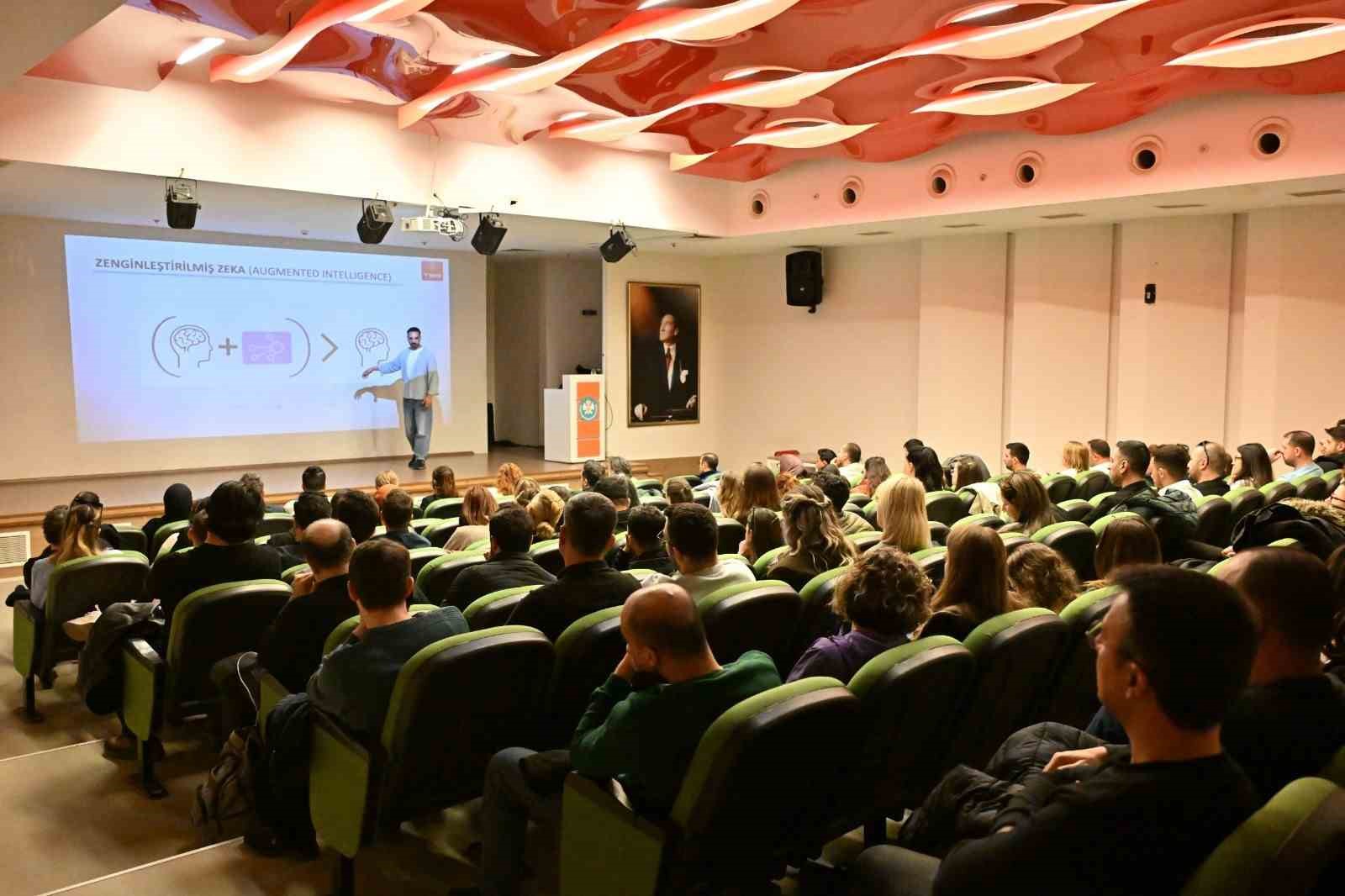 Manisa Büyükşehir personeline yapay zeka ve veri yönetimi eğitimi
