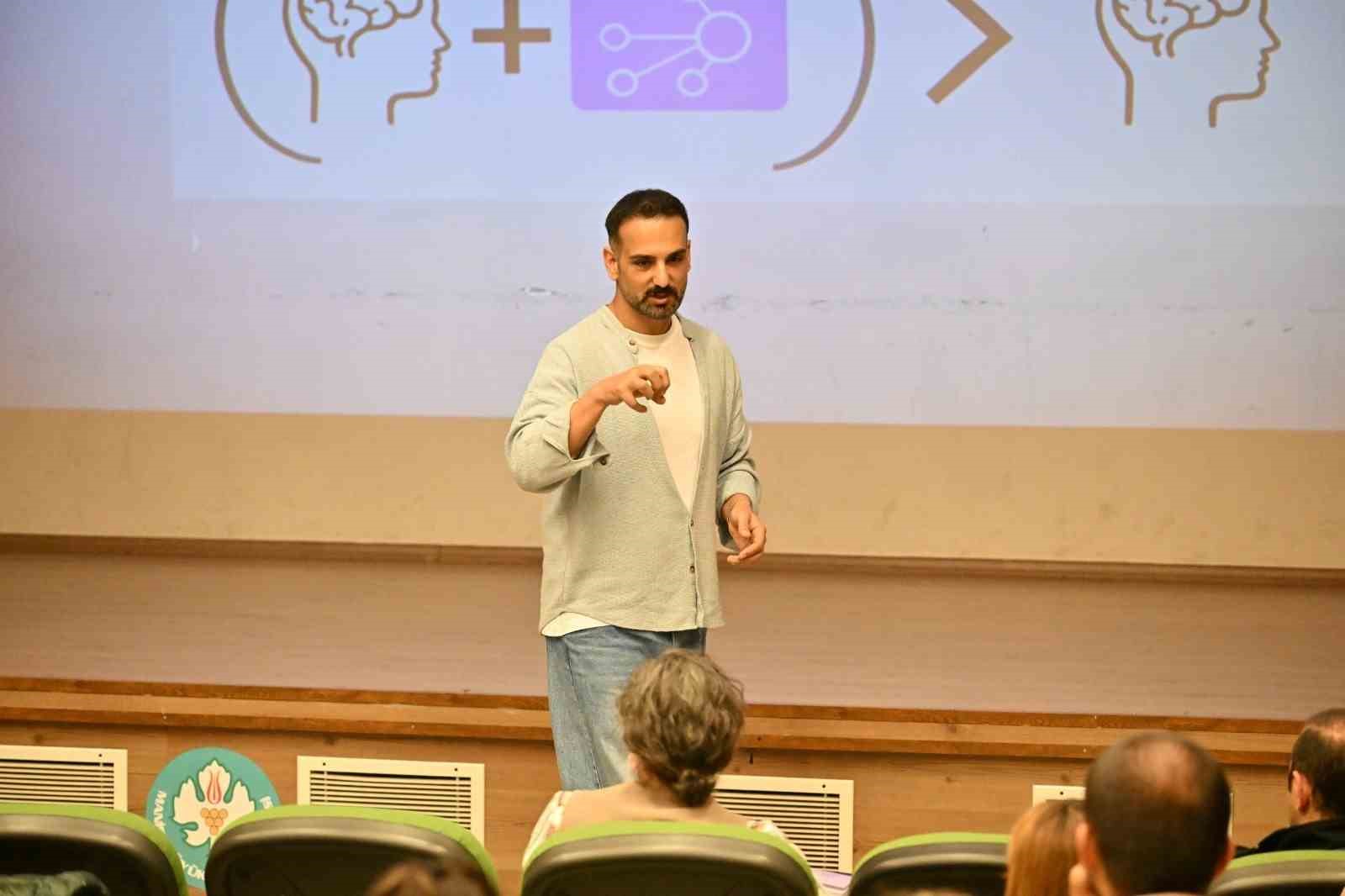 Manisa Büyükşehir personeline yapay zeka ve veri yönetimi eğitimi
