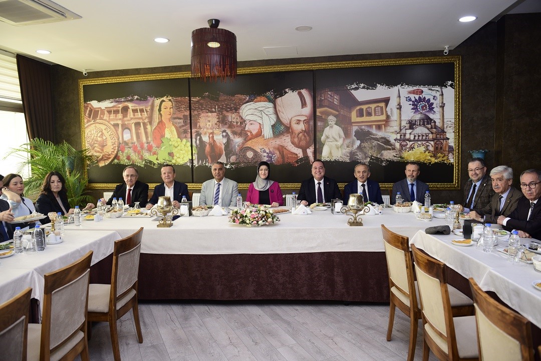 Manisa CBÜ Yükseköğrenim Vakfı Genel Kurul Toplantısı gerçekleştirildi
