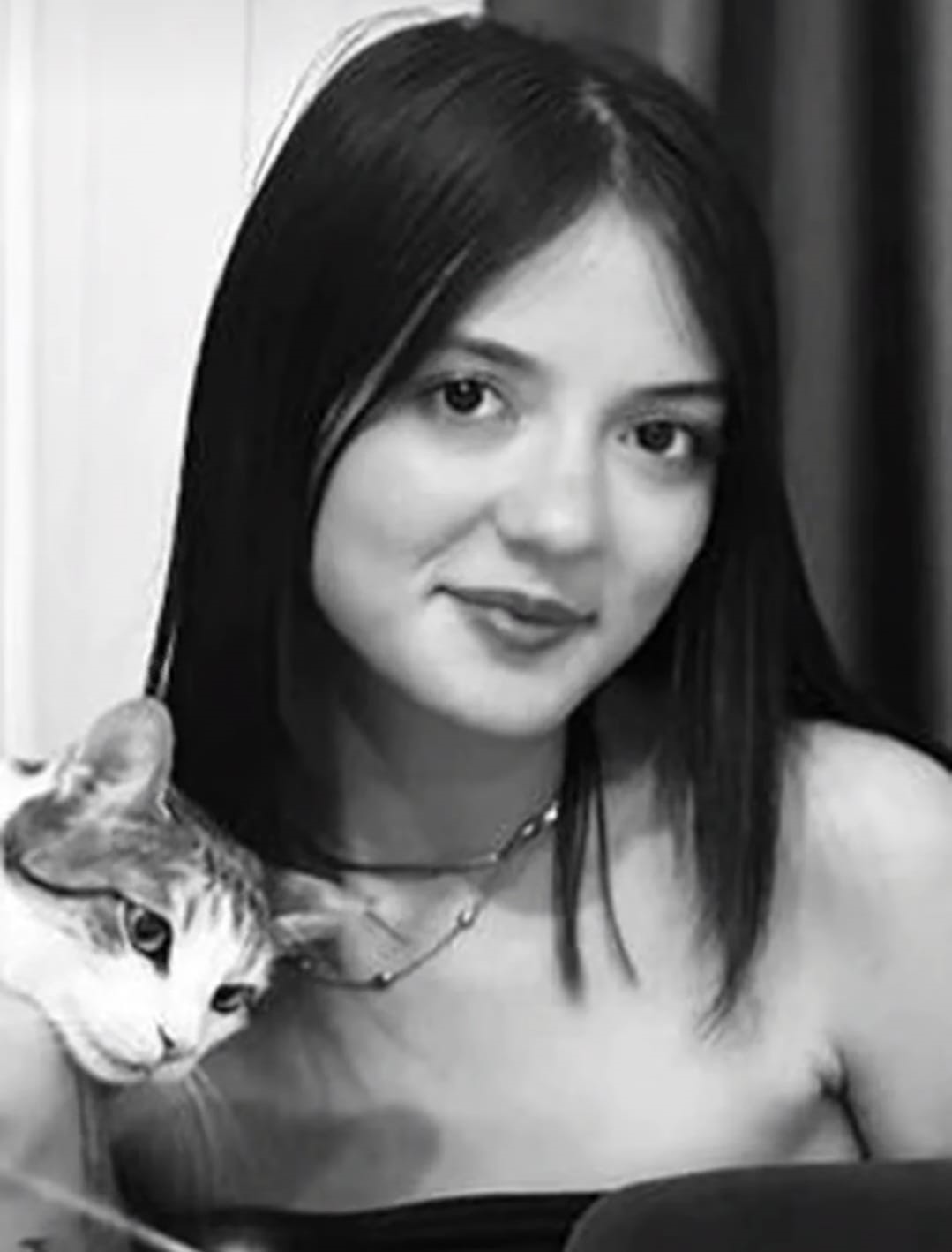 Manisa’da 17 yaşındaki Sude Gelen son yolculuğuna uğurlandı
Manisa’da 17 yaşındaki Sude Gelen son yolculuğuna uğurlandı