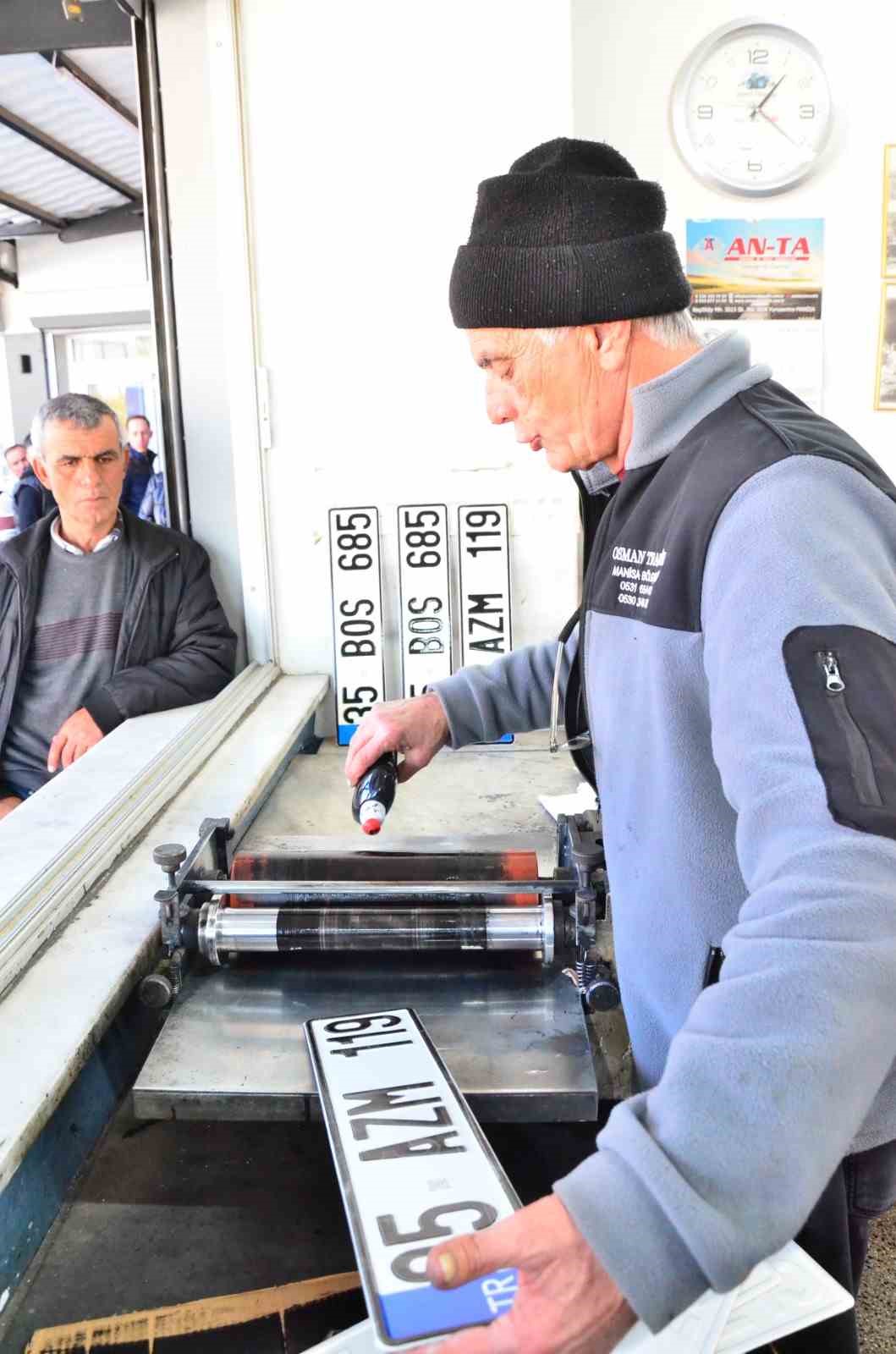 Manisa’da APP plaka yoğunluğu: 2 günde bin plaka değiştirildi
