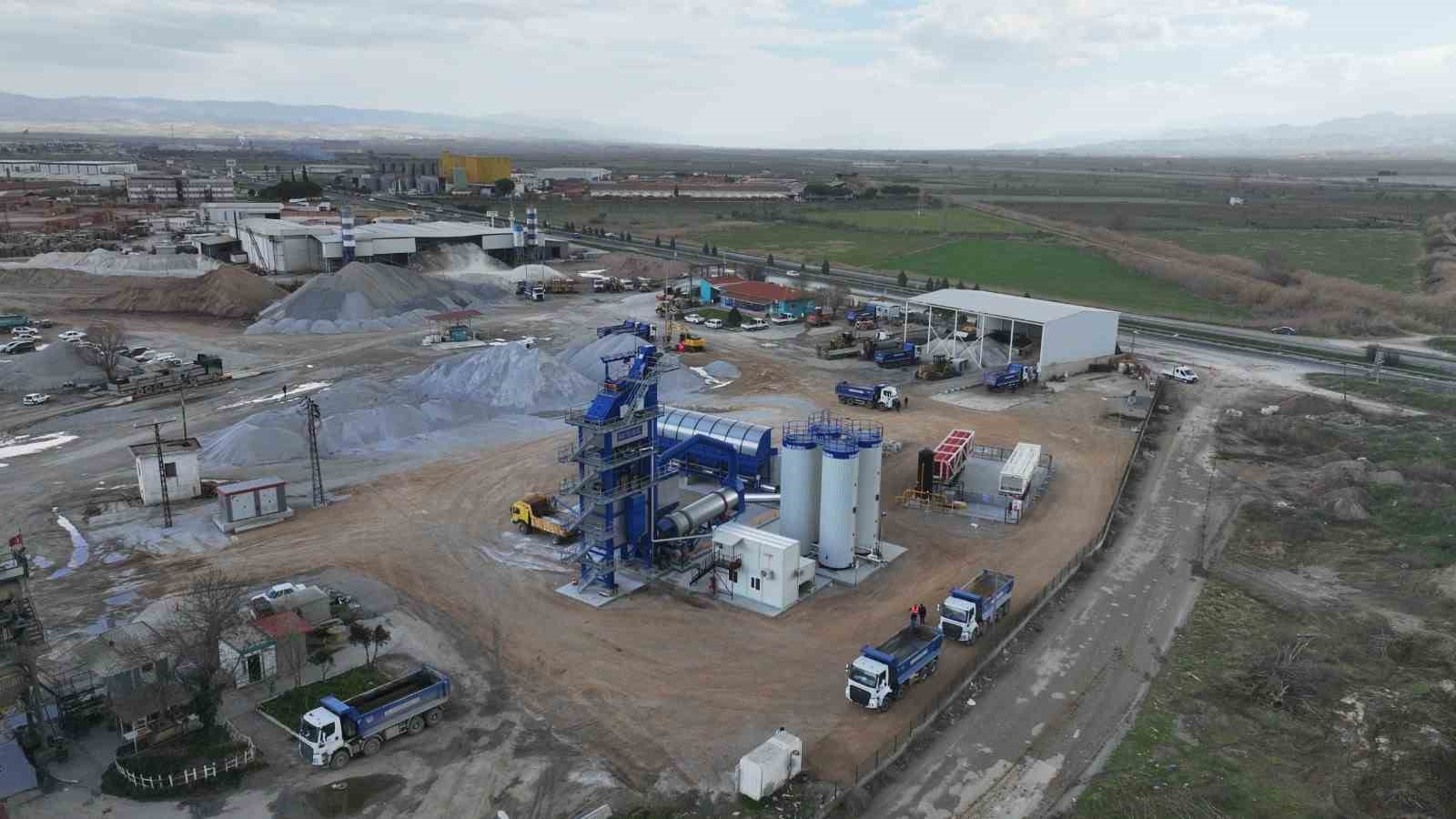 Manisa’da asfalt seferberliği: Hedef 120 bin ton
Manisa’da asfalt seferberliği: Hedef 120 bin ton