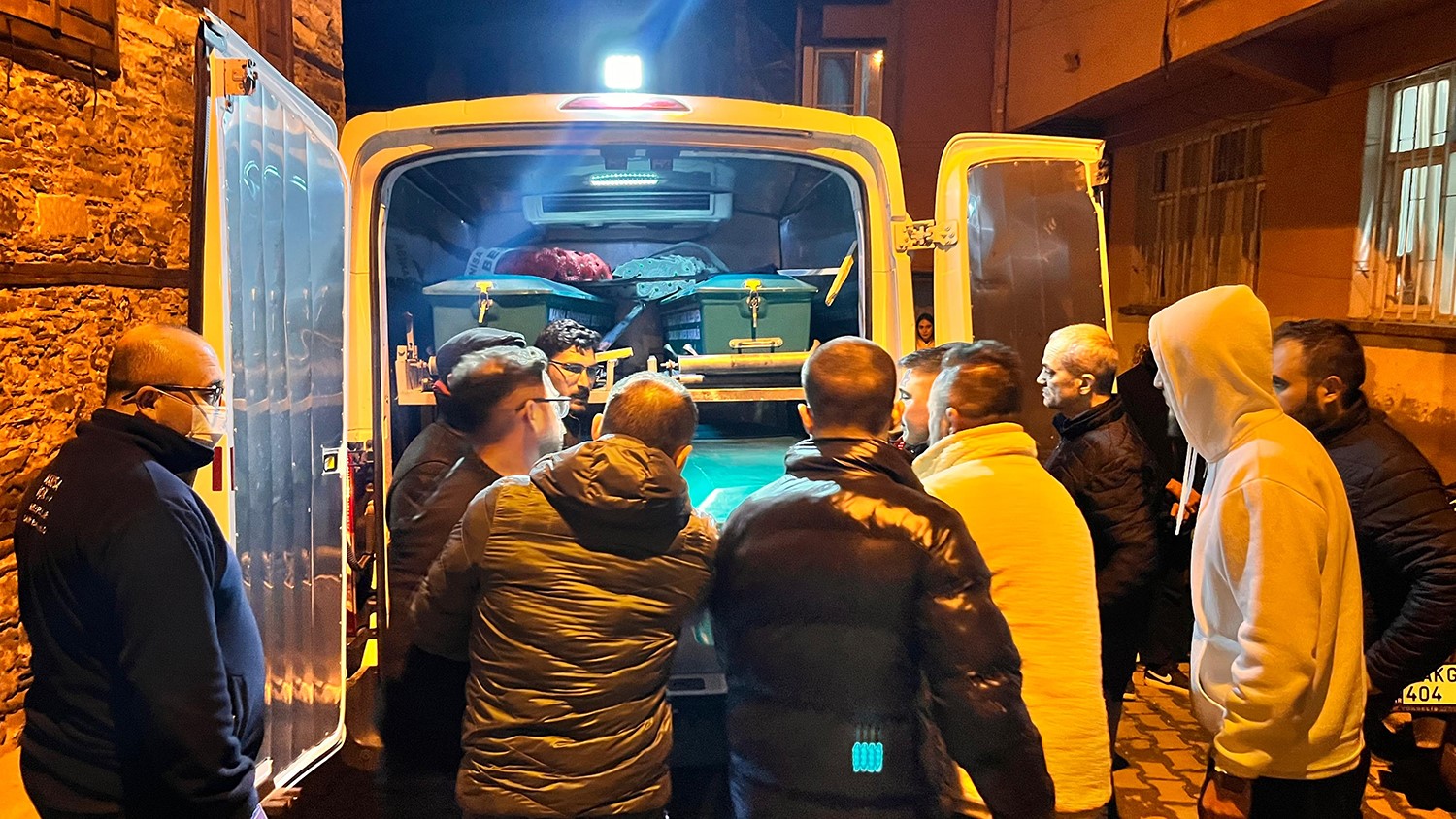 Manisa’da bir kişi evinde ölü olarak bulundu
