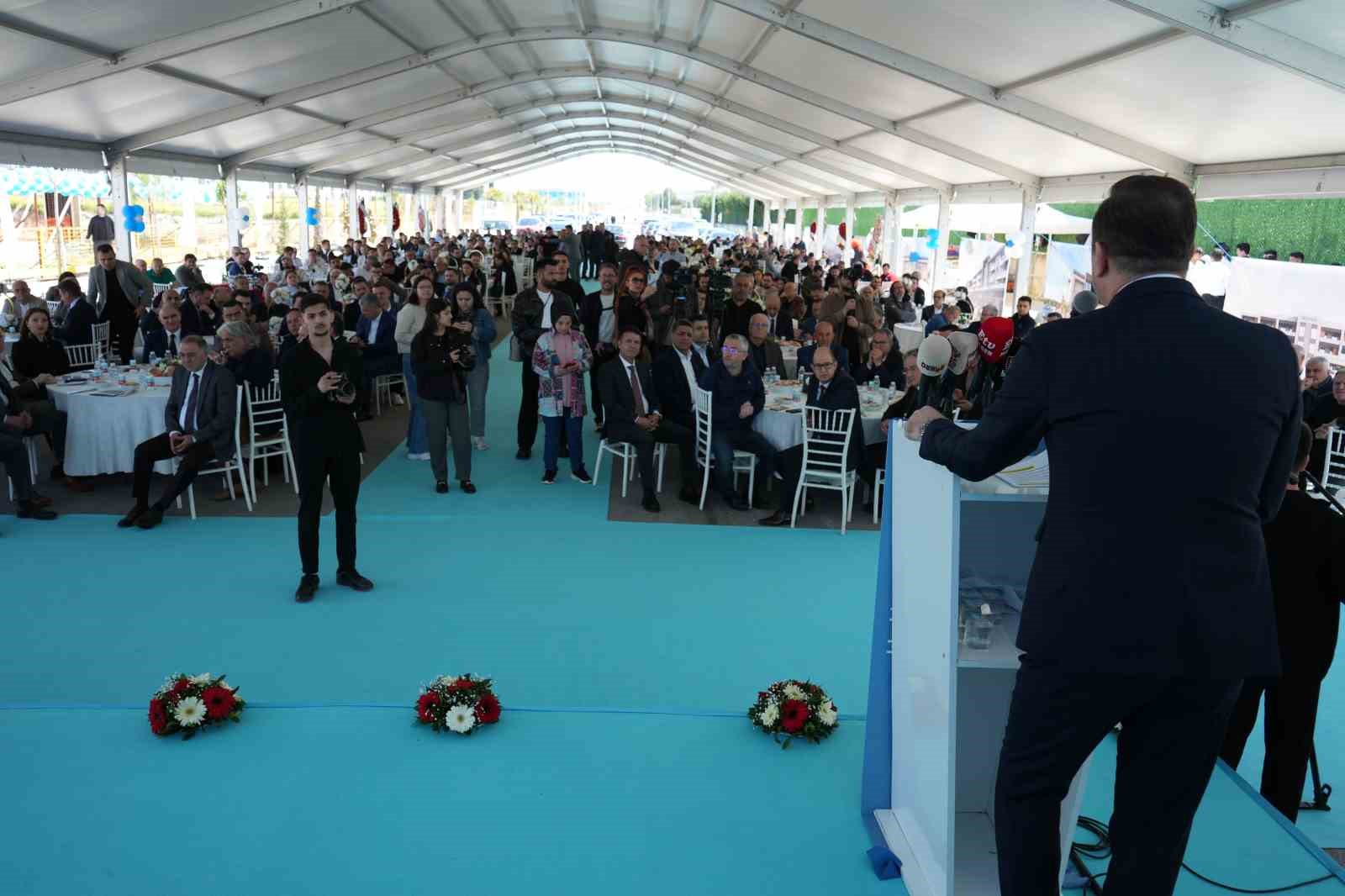 Manisa’da iş dünyasının yeni prestij merkezi Work&Life için ilk kazma vuruldu
