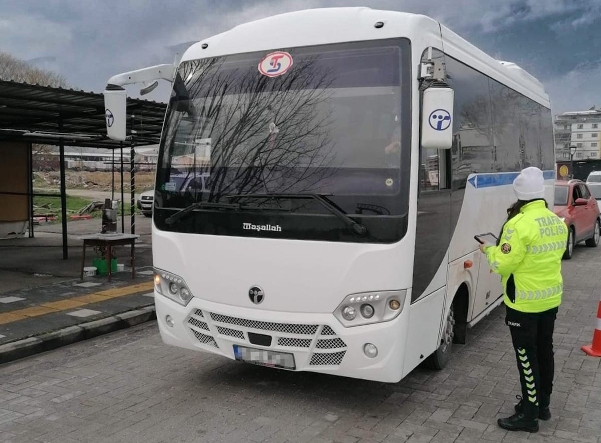 Manisa’da korsan taşımacılığa geçit yok
