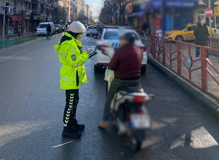 Manisa’da motosiklet denetimlerinde 3 günde 4,2 milyon TL ceza
