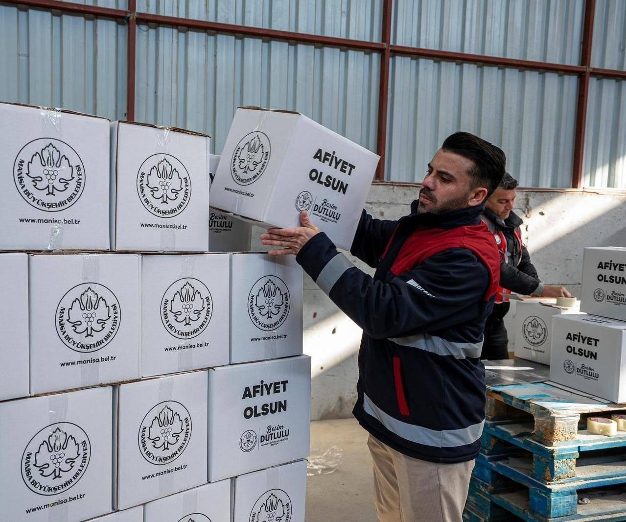 Manisa’da ramazan dayanışması giderek büyüyor

