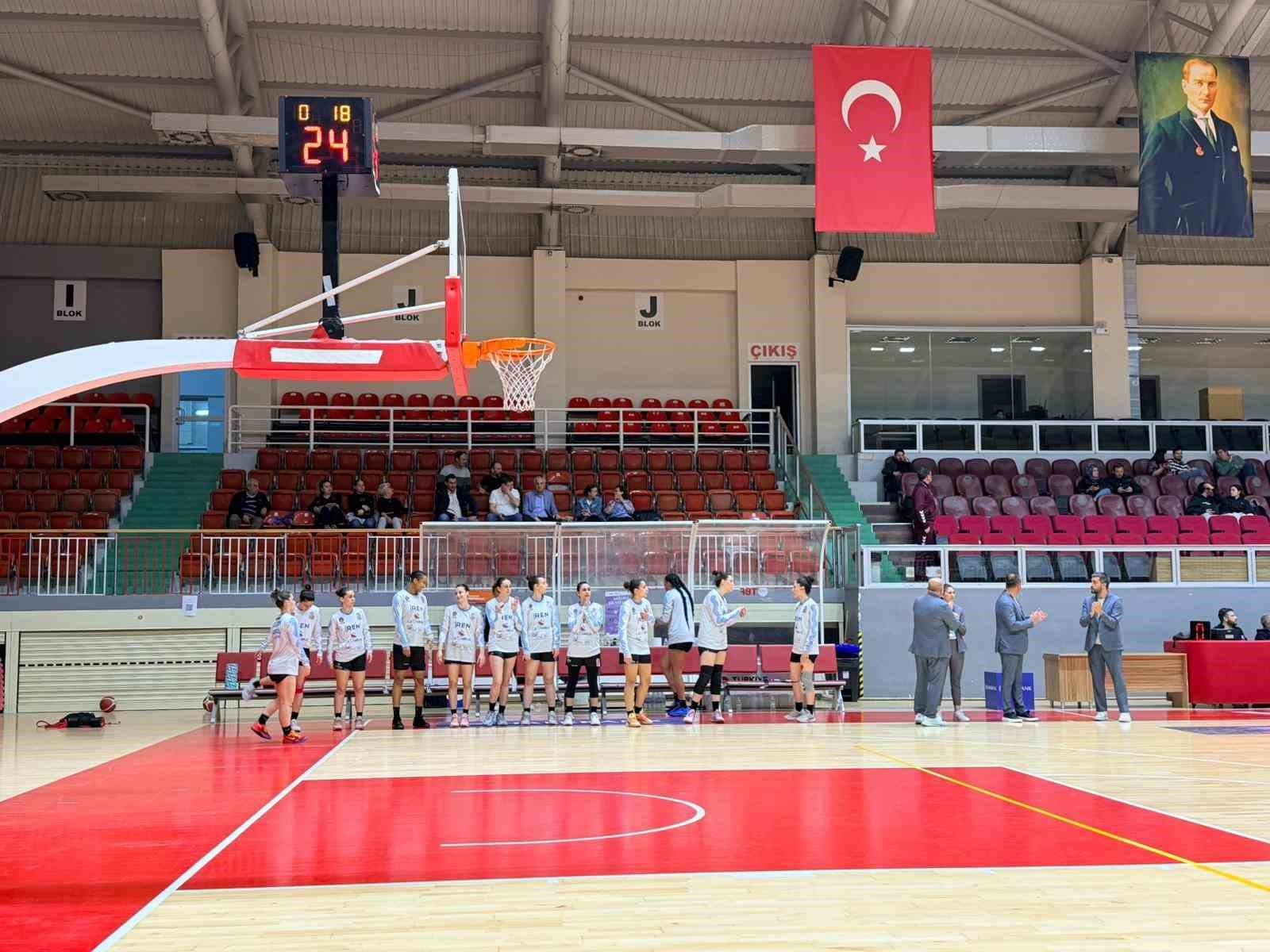 Manisa’nın potadaki tek kadın takımı yarı finalde
