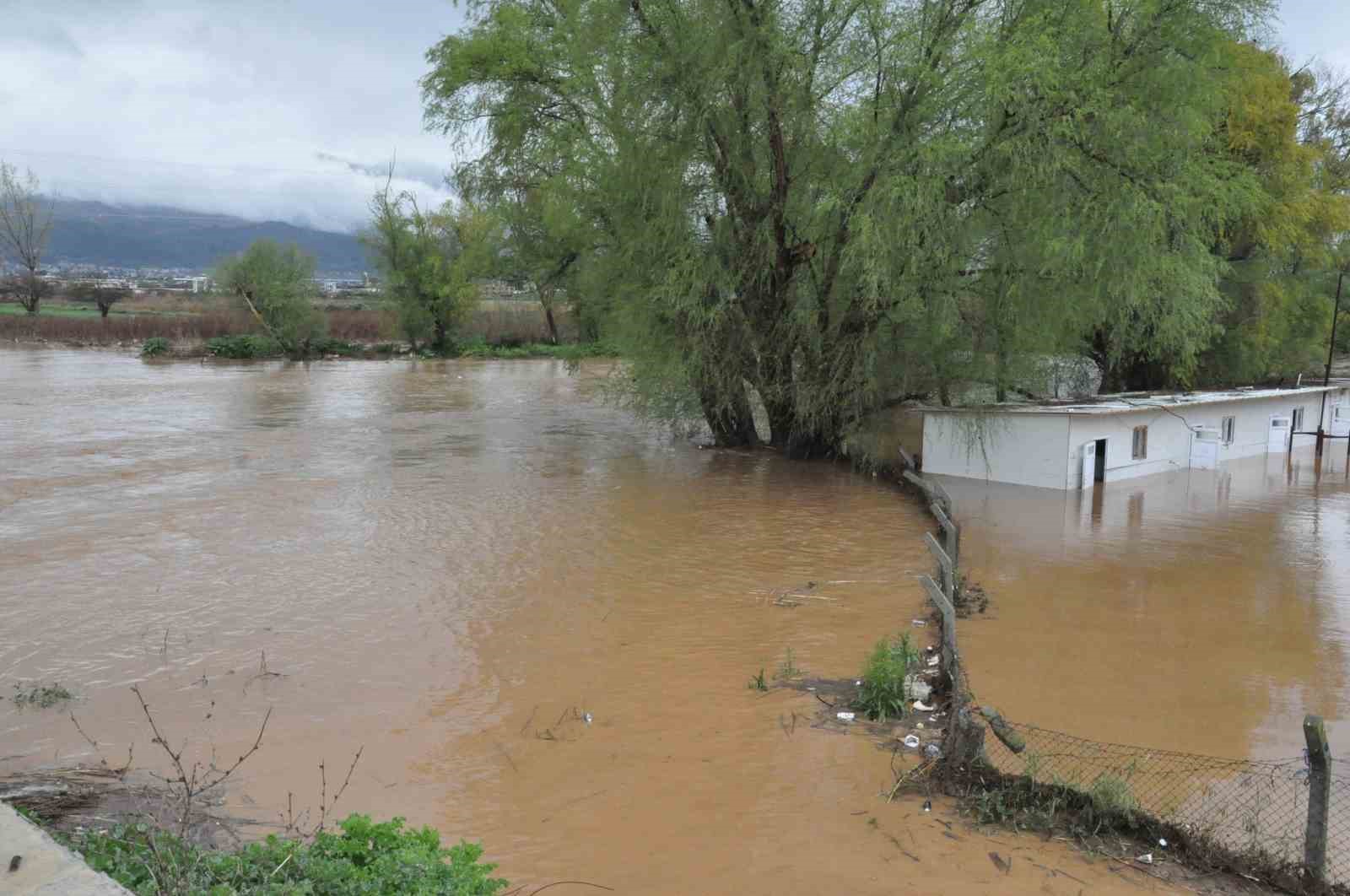 Manisa’nın Salihli ilçesi yağış felaketi yaşadı

