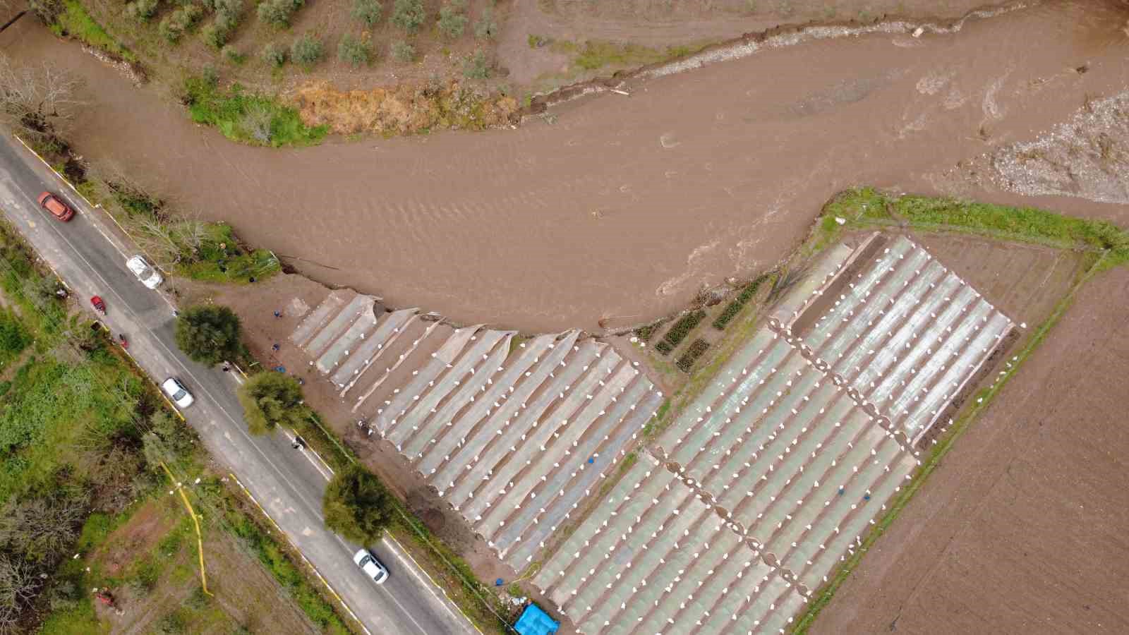 Manisa’nın Salihli ilçesi yağış felaketi yaşadı
