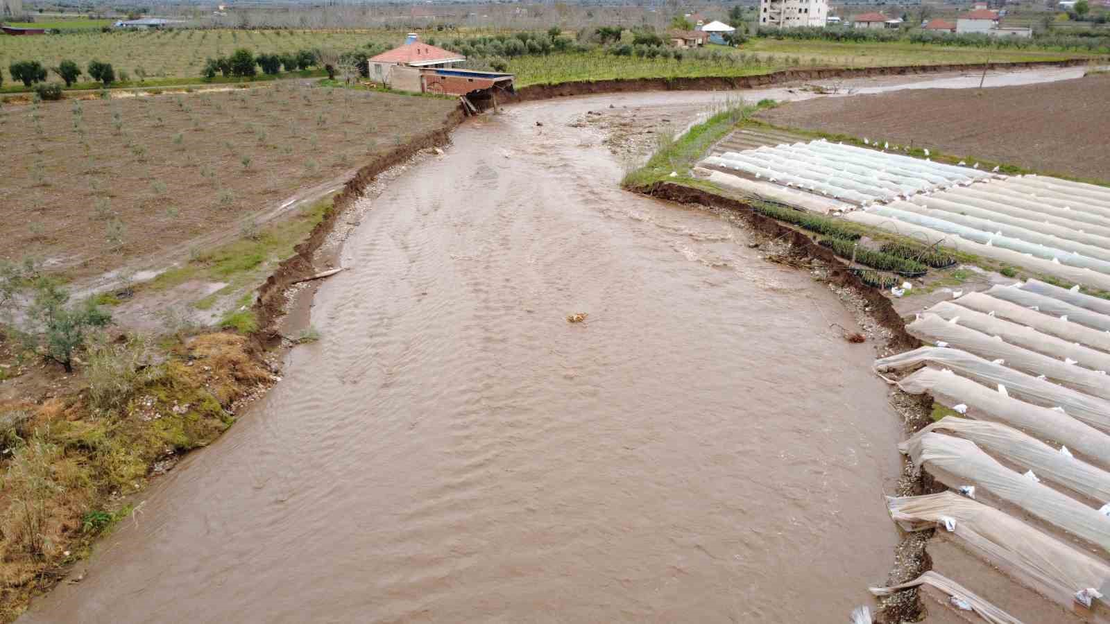 Manisa’nın Salihli ilçesi yağış felaketi yaşadı
