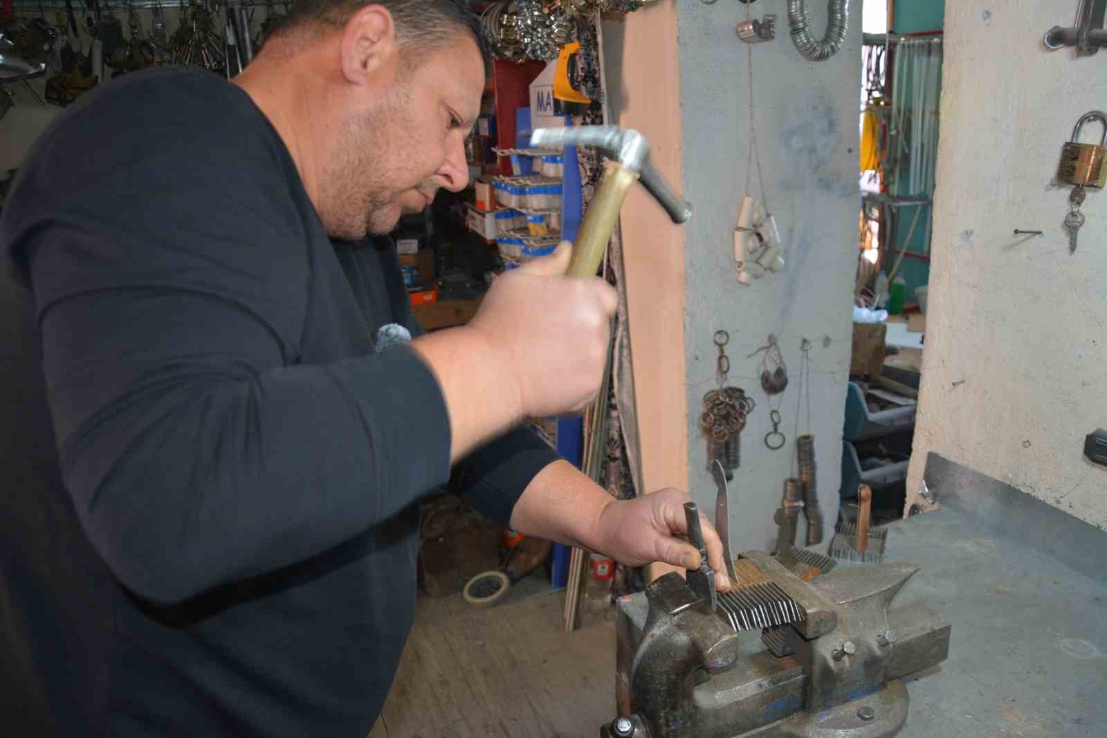 Manisa’nın son kirkit ustası zamana direniyor
