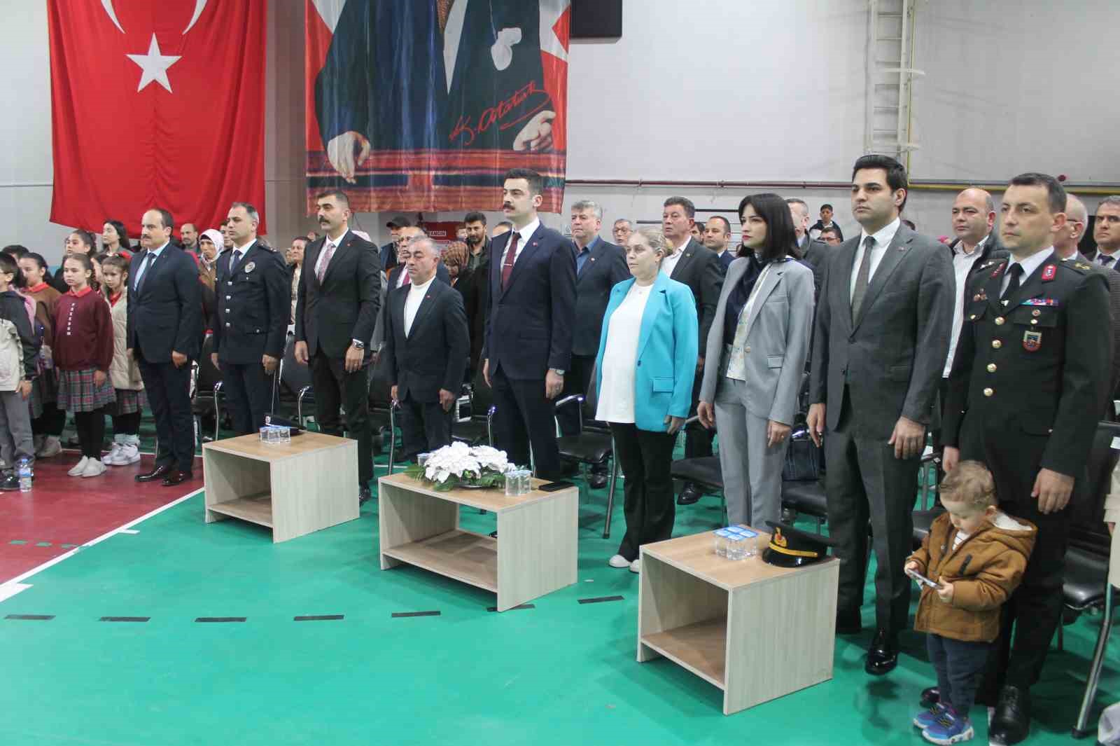 Manyas’ta 23 Nisan coşkusu
