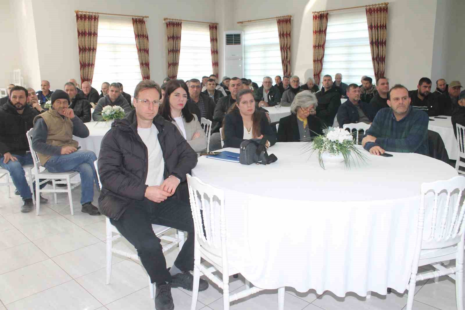 Manyas’ta tarımsal üretim planlaması ve iklim değişikliği konuları ele alındı
Manyas’ta tarımsal üretim planlaması ve iklim değişikliği konuları ele alındı