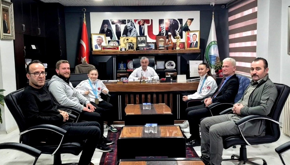 Manyas’tan karate şampiyonasında çifte derece
