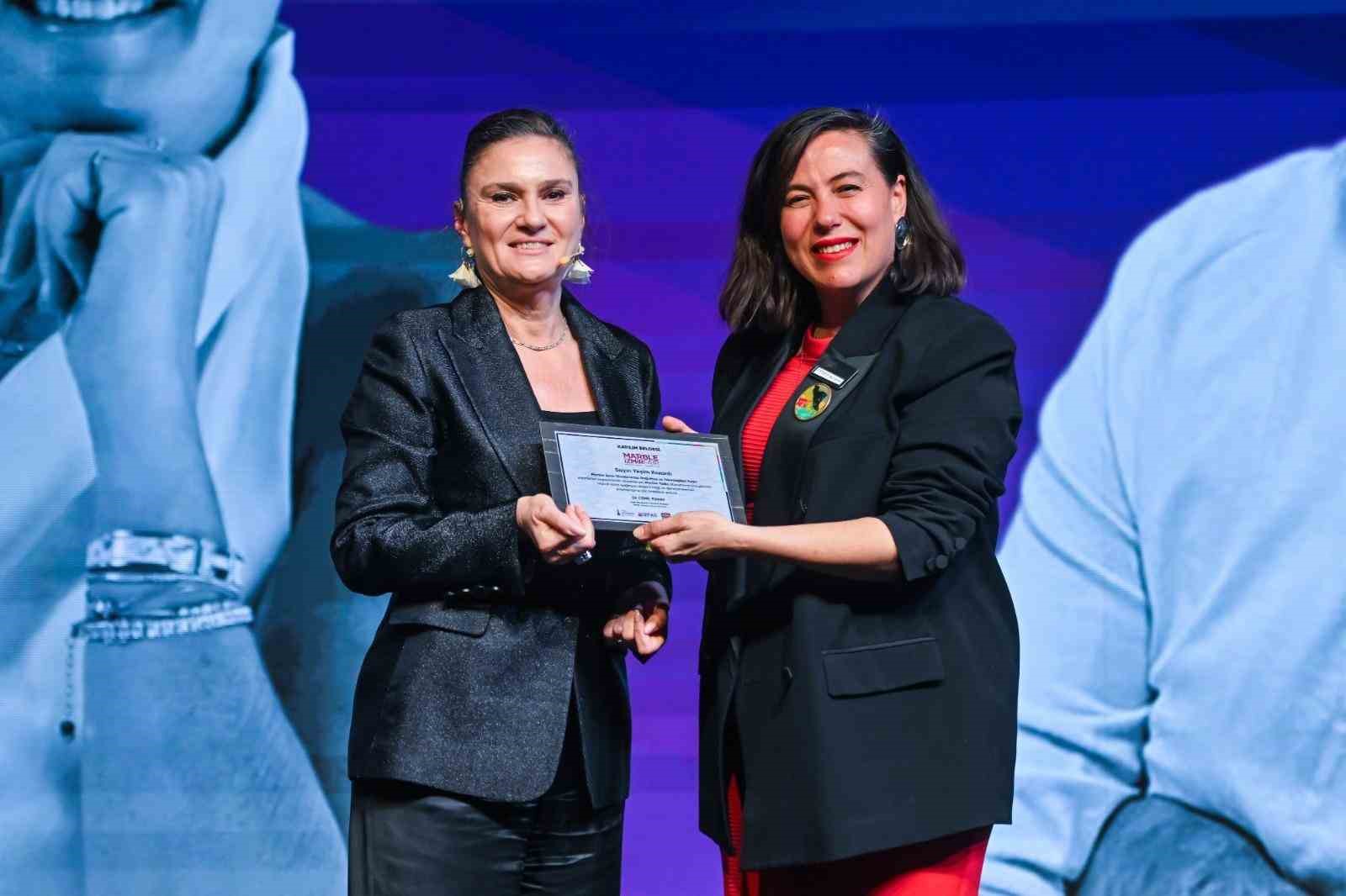 Marble Talks’ta ilk konuk İç Mimar Yeşim Kozanlı
Marble Talks’ta ilk konuk İç Mimar Yeşim Kozanlı