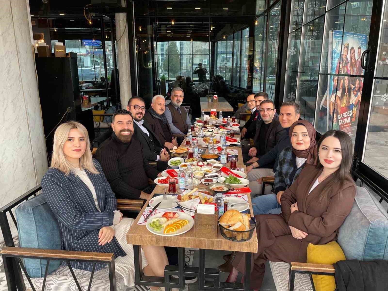 Mardian Mall’dan Radyo Gününe özel anlamlı buluşma
Mardian Mall’dan Radyo Gününe özel anlamlı buluşma