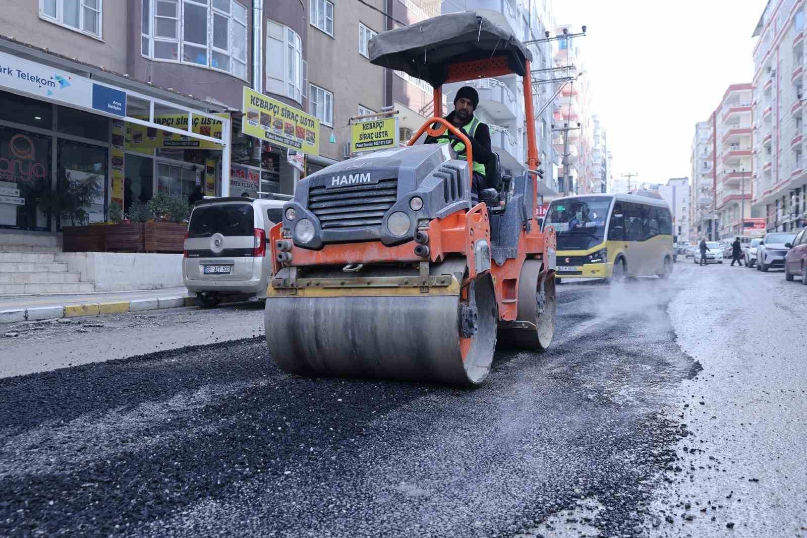 Mardin Büyükşehir Belediyesinden asfalt seferberliği
