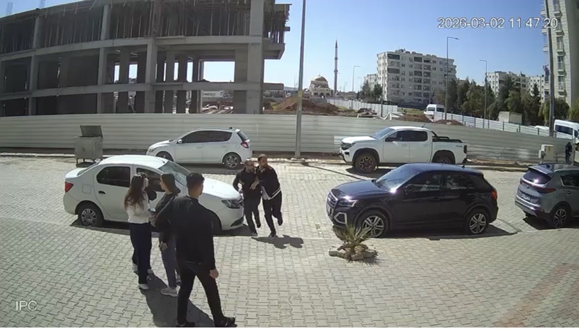 Mardin’de 2 kişinin yaralandığı kavganın görüntüleri ortaya çıktı
