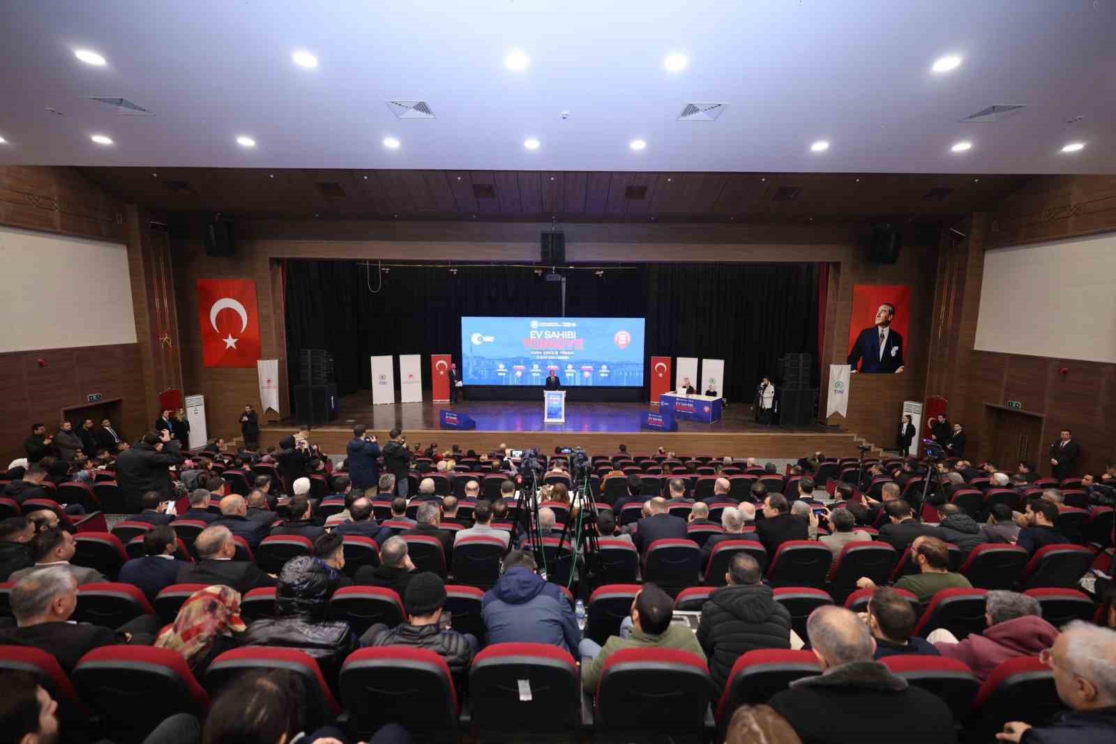 Mardin’de 5 bin 357 konutun hak sahipleri için kura çekimi yapıldı
