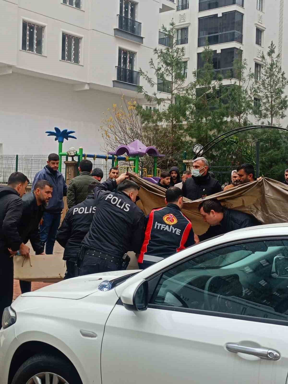 Mardin’de 7’inci kattan düşen yaşlı kadın hayatını kaybetti
