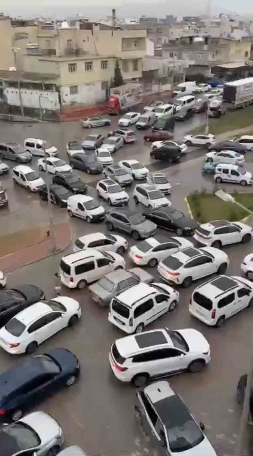 Mardin’de bayram arifesinde araç yoğunluğu yaşandı
