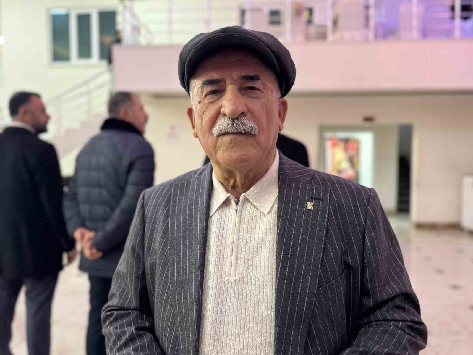 Mardin’de Daşi aşiretinden iftar
Mardin’de Daşi aşiretinden iftar