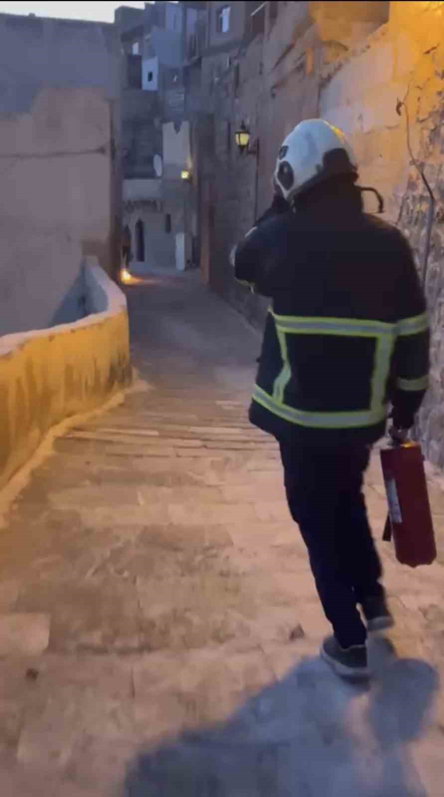 Mardin’de evdeki tüp yangını paniğe neden oldu
