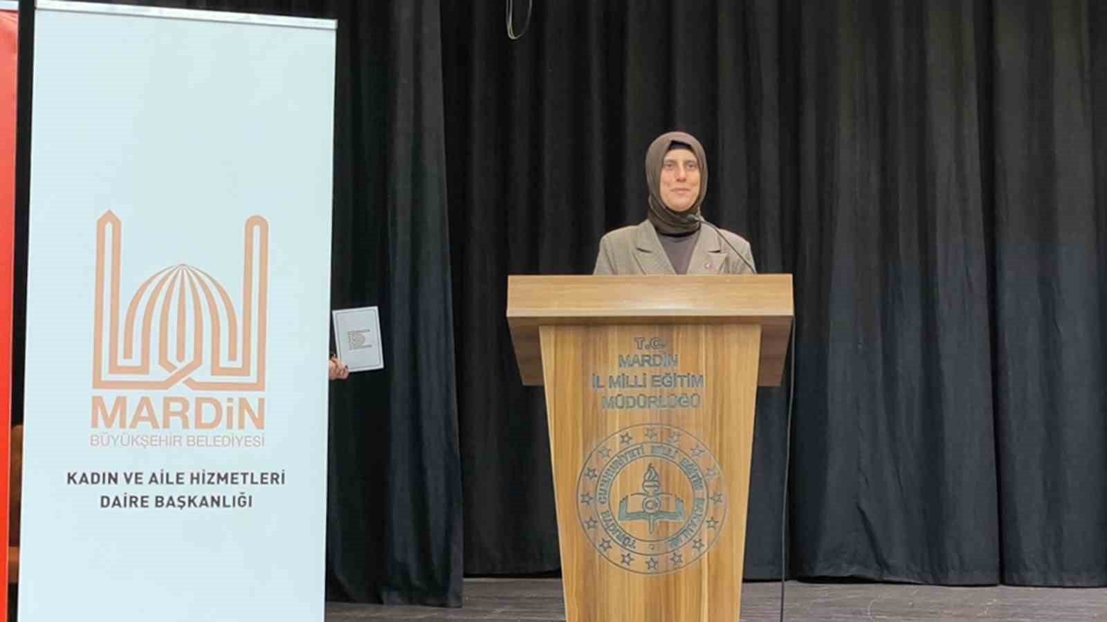 Mardin’de evlilikte 25 yılını tamamlayan 47 çift için umre kurası çekildi
