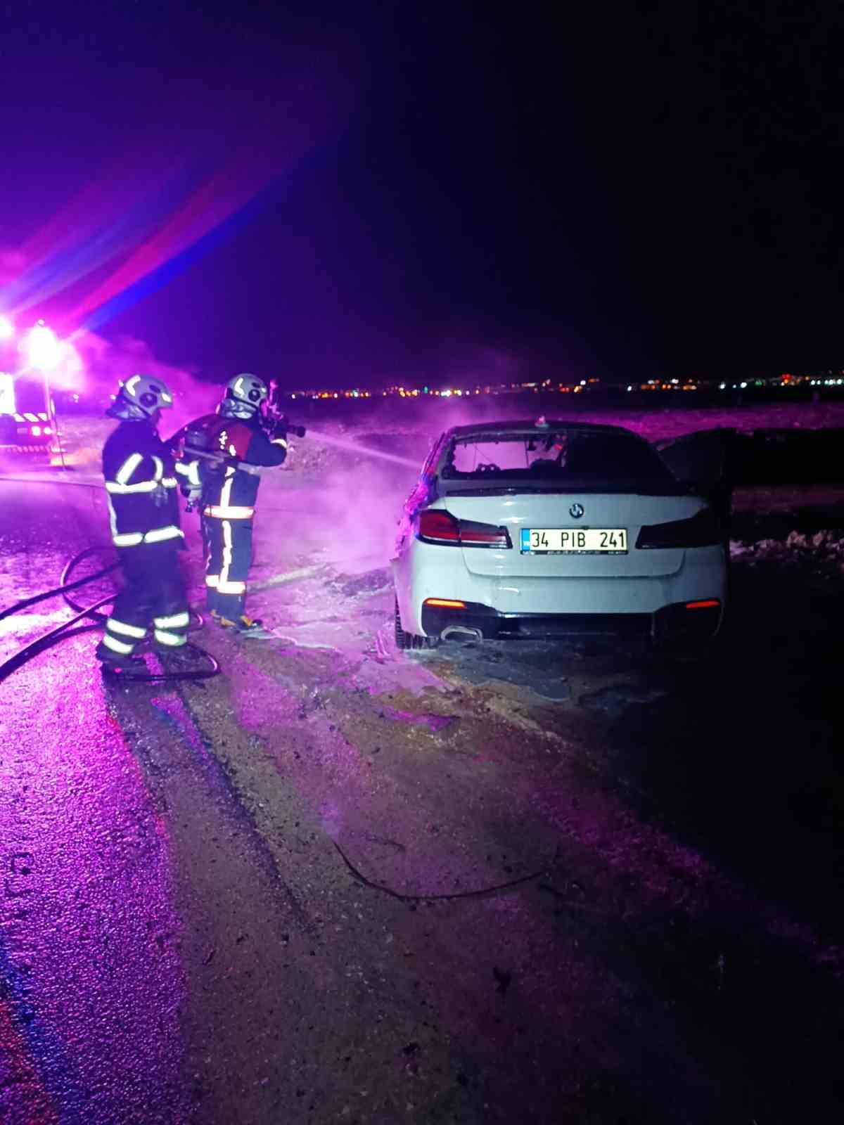 Mardin’de otomobilde çıkan yangın söndürüldü
